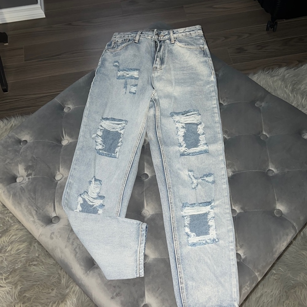 Jeans - Picture 2 of 4
